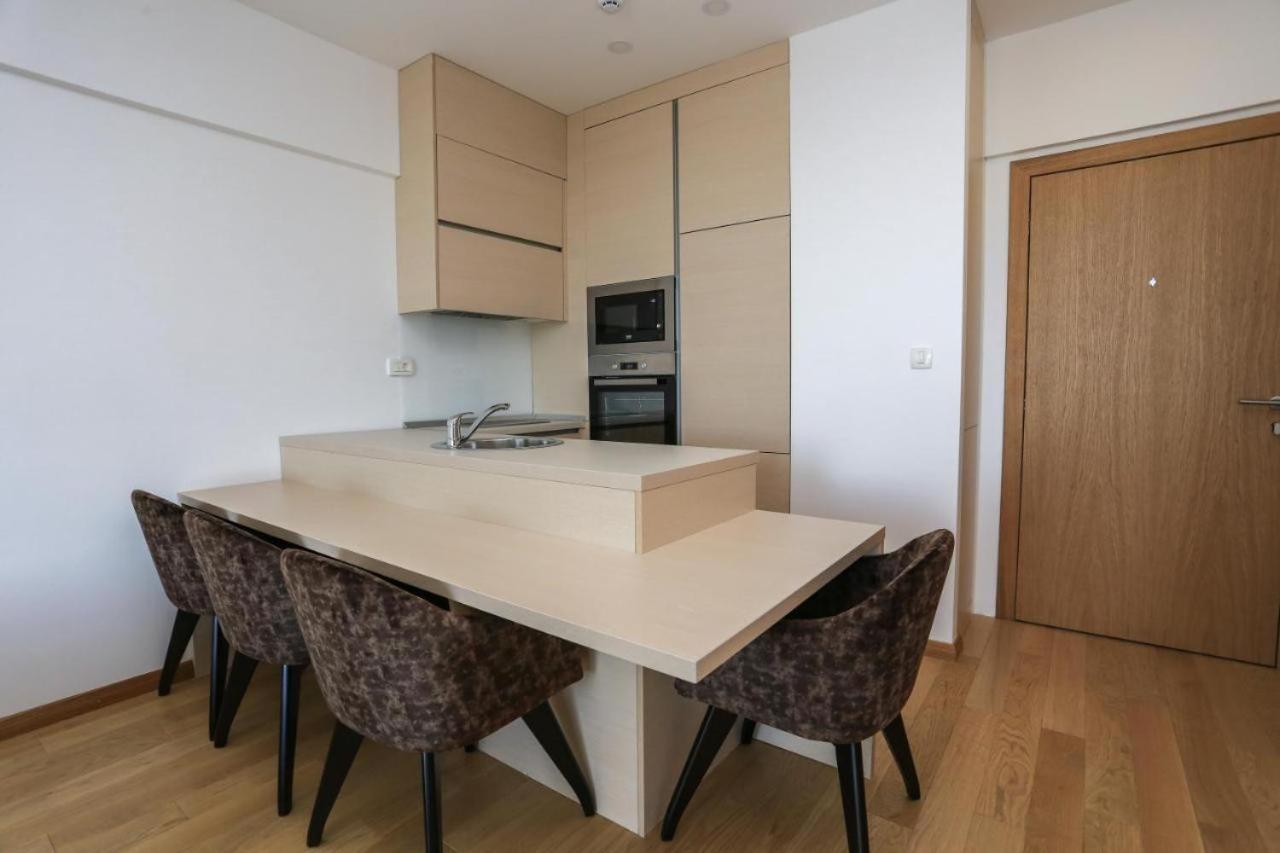 Apartments Lux Будва Екстер'єр фото