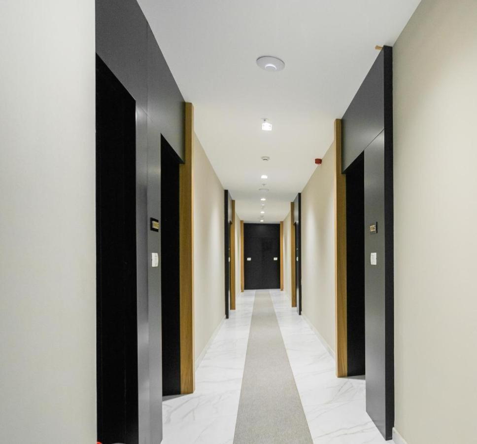 Apartments Lux Будва Екстер'єр фото