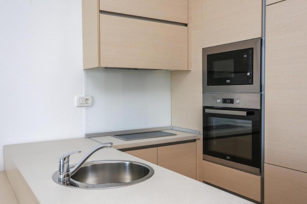 Apartments Lux Будва Екстер'єр фото