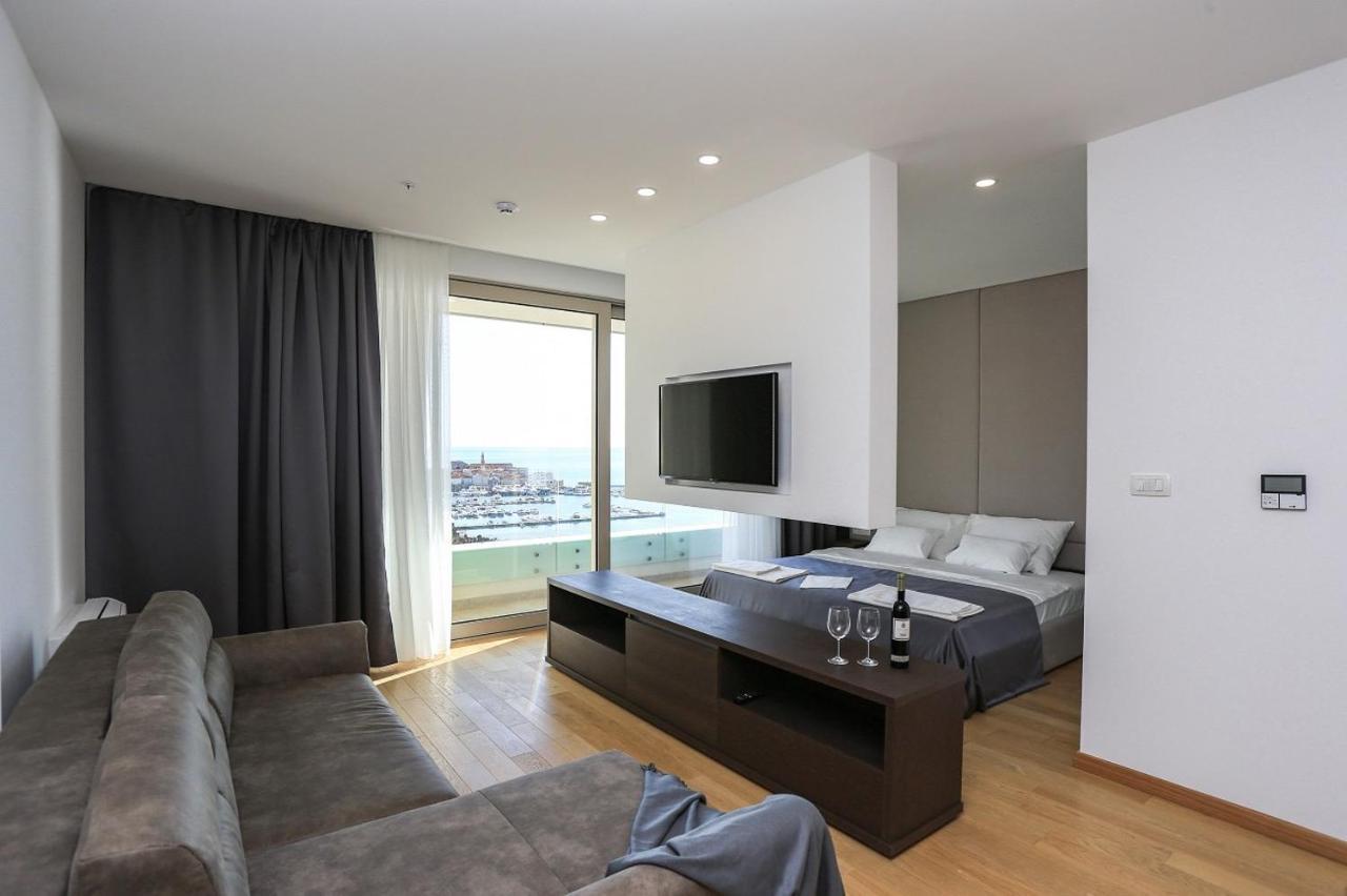 Apartments Lux Будва Екстер'єр фото