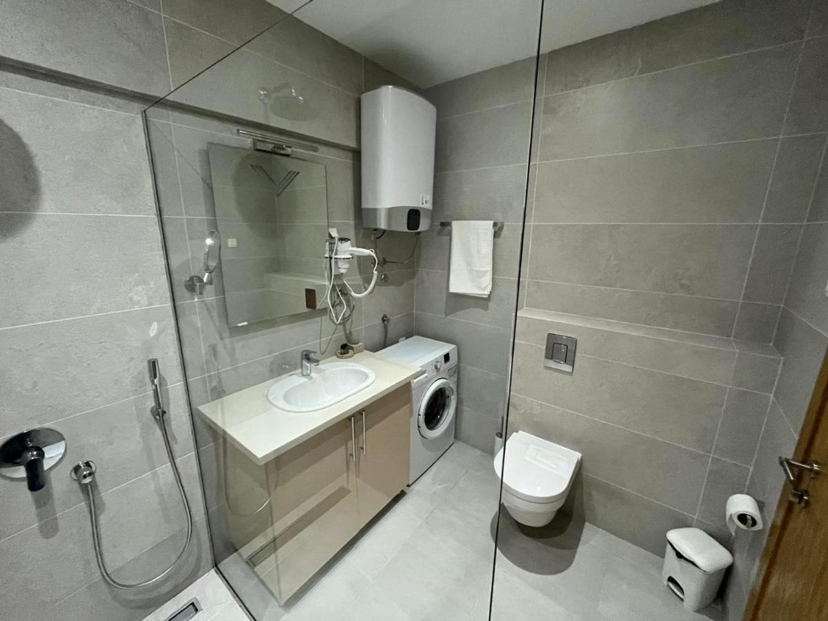 Apartments Lux Будва Екстер'єр фото