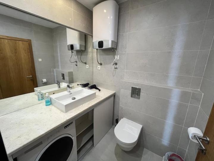 Apartments Lux Будва Екстер'єр фото