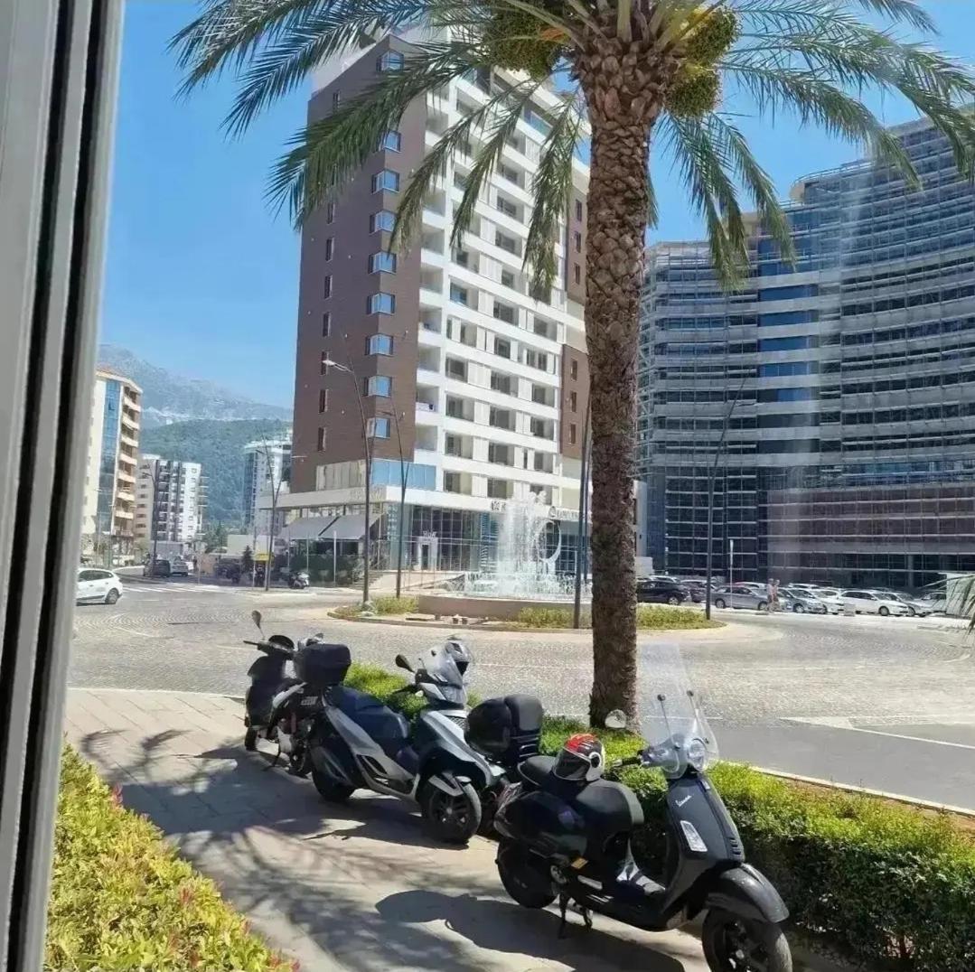 Apartments Lux Будва Екстер'єр фото